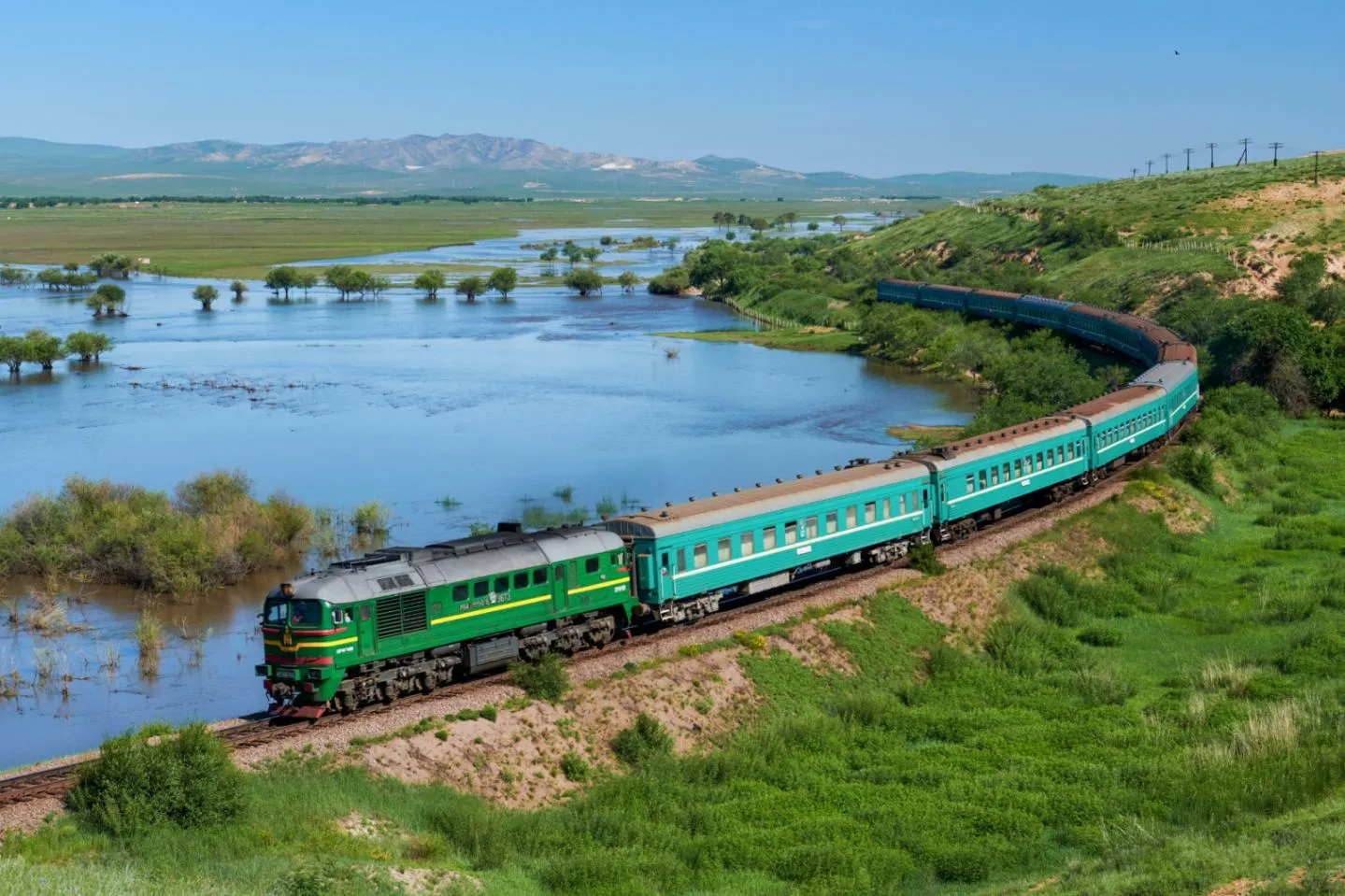 Улаанбаатар- Замын Үүд